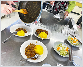 栄養・料理実習の様子